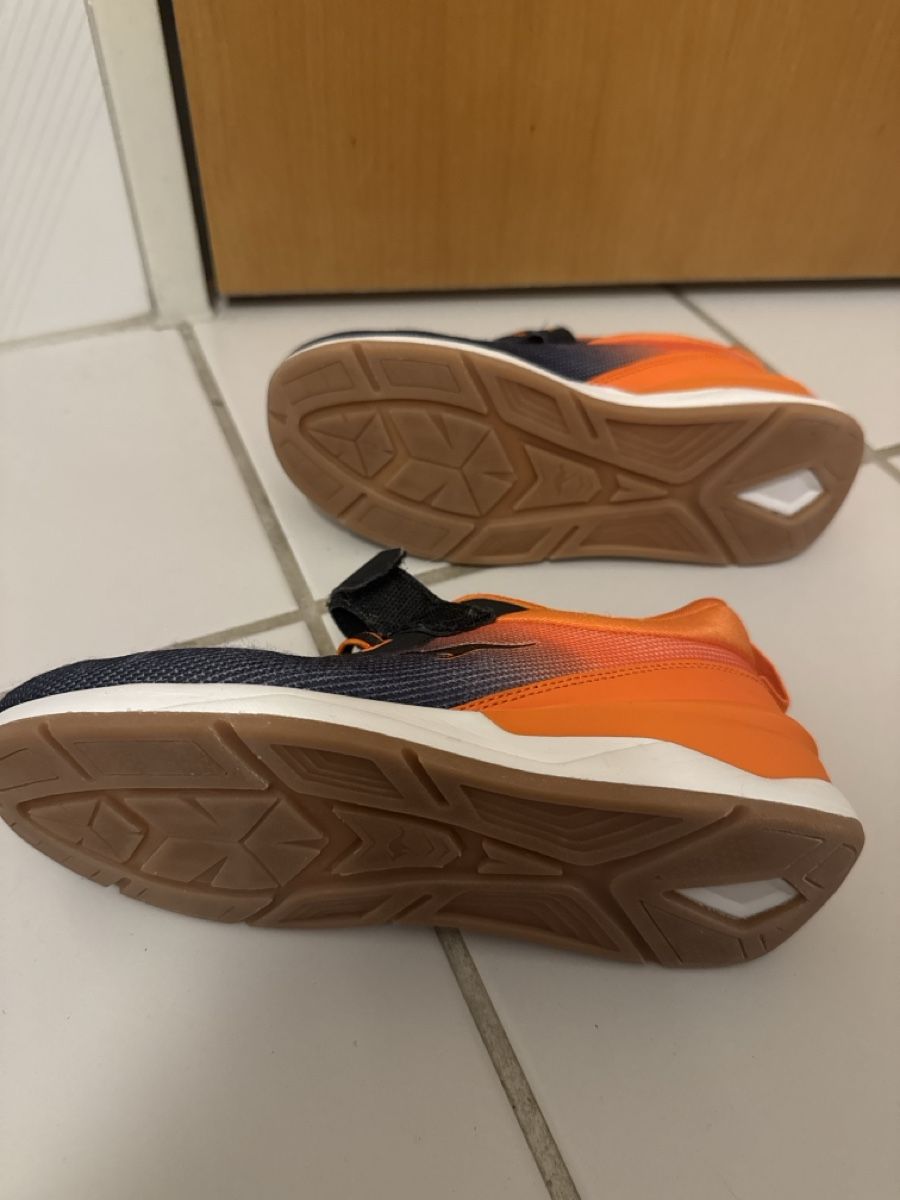 Chaussures hommes: Turnschuhen  – Neuf (Voir description) à Effretikon par Z.Bas 2
