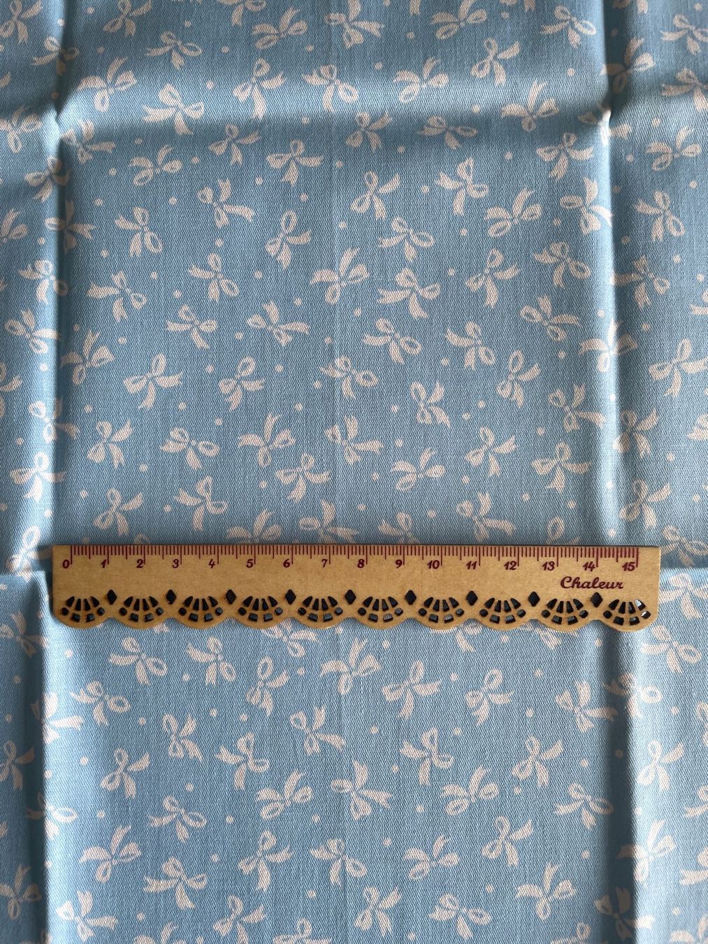 Stoffe: Fat quarter/Coupon patchwork-couture Petits noeuds bleus – Neu und originalverpackt aus Gland von san_xz5j 4