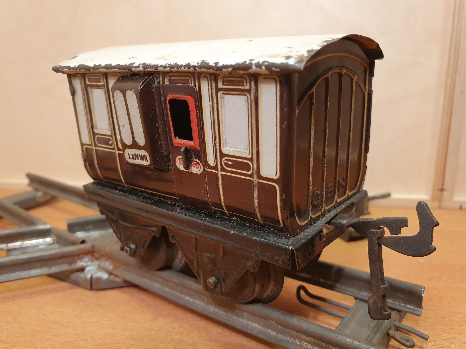 Modellini di ferrovie: Antiker Bing englischer Postwagen in Spur 0 – Usato da Riehen venduto da Sandra184