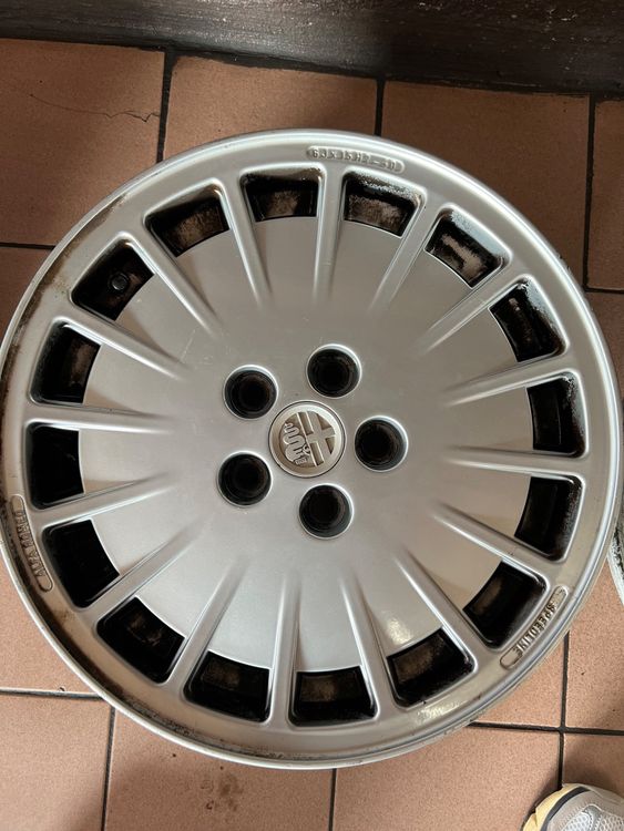 Alfa Romeo 75 - 5 Loch Originalfelgen 15 Zoll | Kaufen auf Ricardo