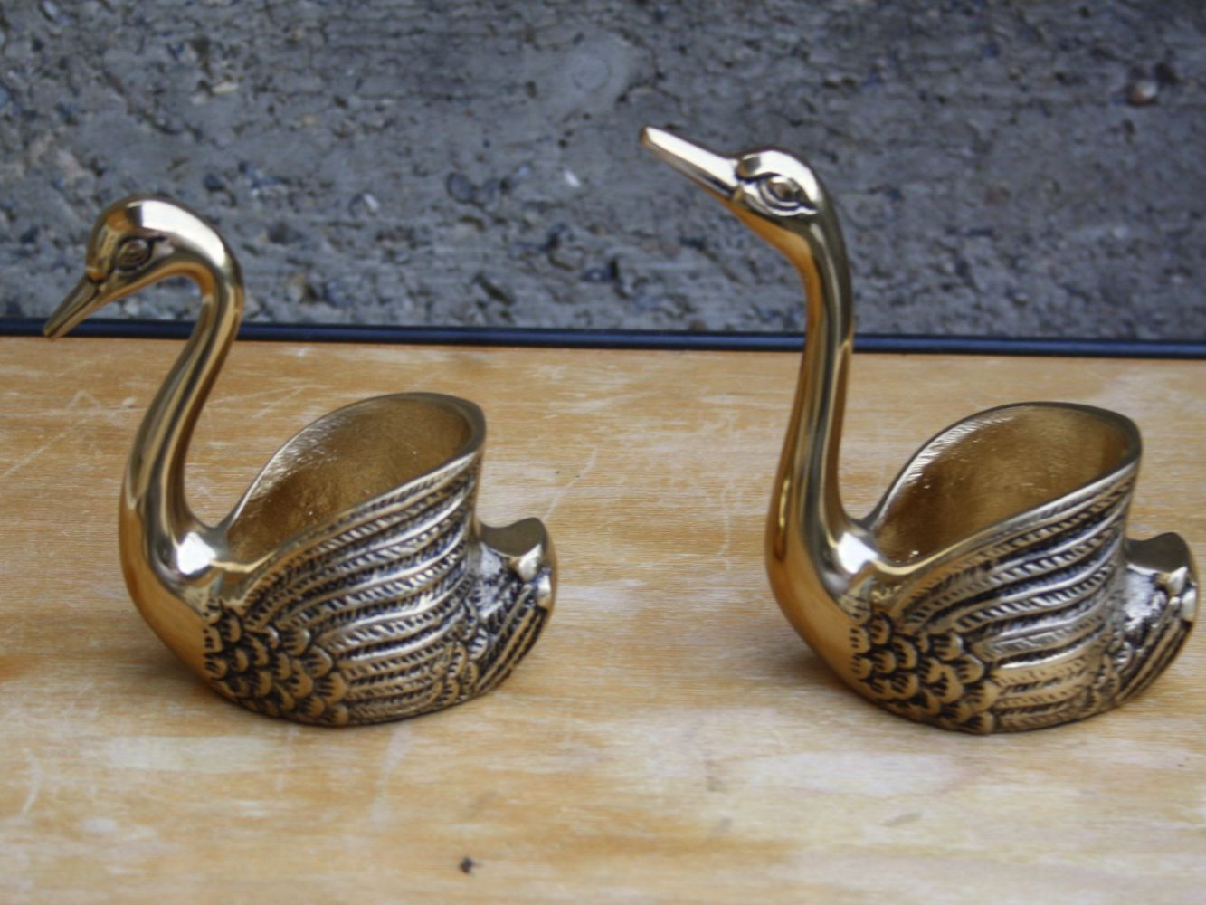 Statuette: 2 x SCHWAN DEKOSCHWÄNE – Usato da Wauwil venduto da Pneuedy