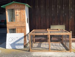 Kleintierstall mit Gehege
