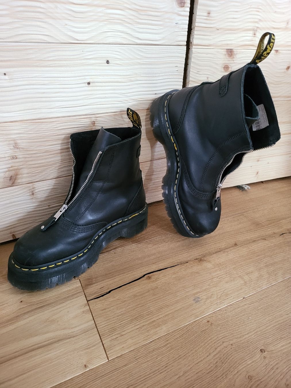 Dr. Martens Damenschuhe: Boots von Dr. Martens, Gr. 40 – Neu (gemäss Beschreibung) aus Kreuzlingen von Kapuzine