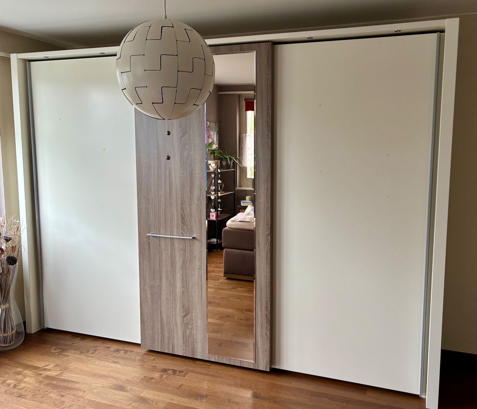 Armoires: Kleiderschrank – D'occasion à KLOTEN par jue_6j9w