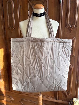 Riesige Shopper-Tasche  Zustand: Neu  Farbe: Helltaupe