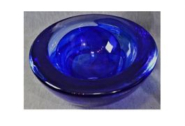 Glasschale dunkelblau von KOSTA BODA