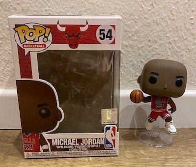 Funko Statuette: Funko Pop NBA Michael Jordan 54 – Usato da Langenthal venduto da roman014 1