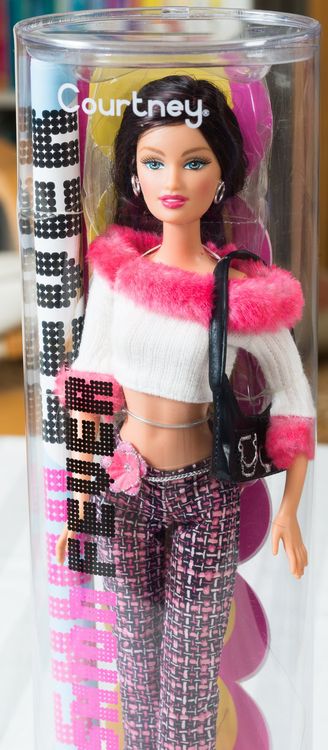 Barbie Courtney Fashion Fever Neu H0644 Mattel 2005 Brünette