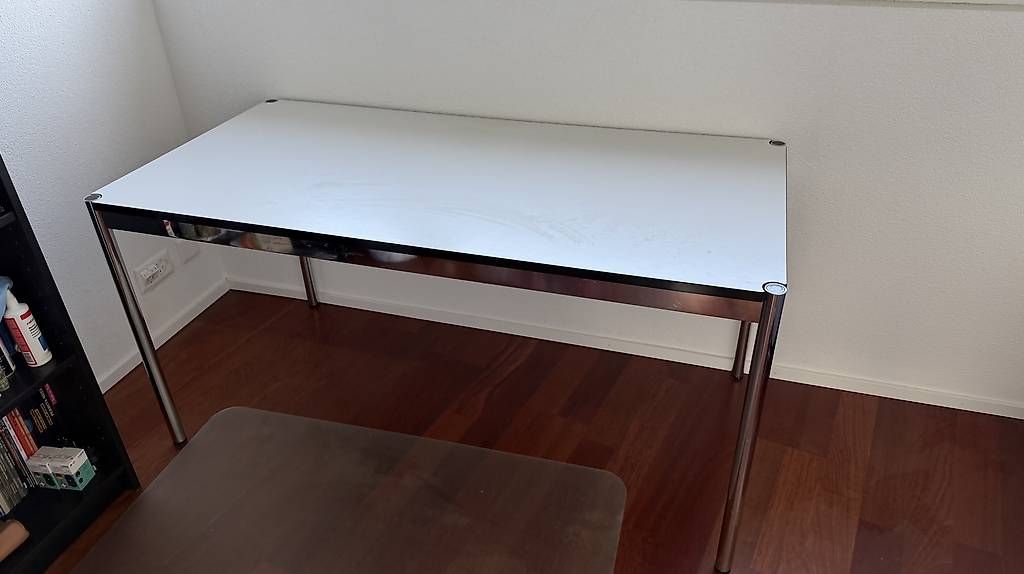 Scrivanie: Bureau professionnel  – Usato da Sion venduto da Bubbach