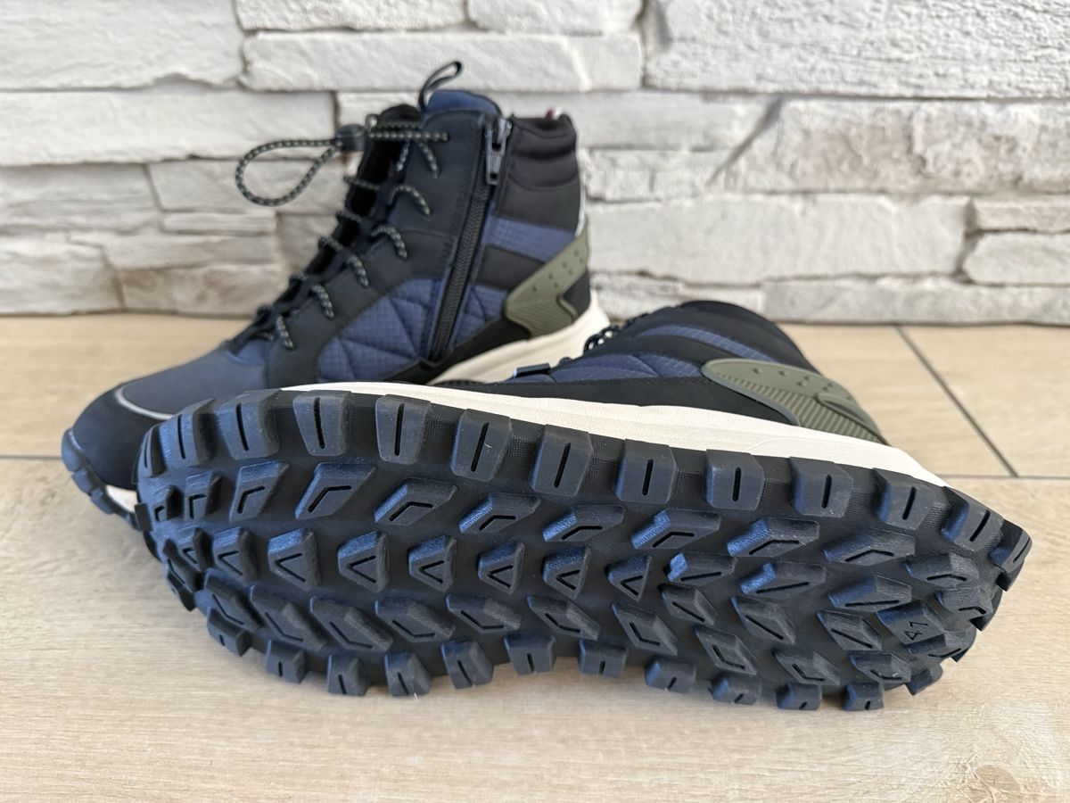 Tommy Hilfiger Scarpe per ragazzi: Tommy Hilfiger 41 NEU – Nuovo e nell'imballaggio originale da Steffisburg venduto da sim_5lpg 2