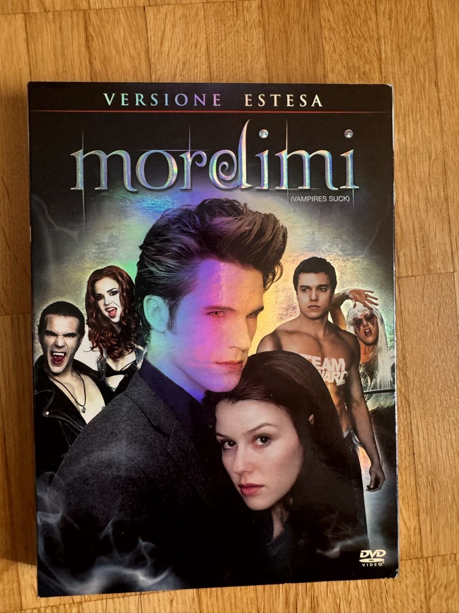 Tutti i DVDs: DVD parodia Twilight "Mordimi" e "Succhiami" – Usato da Viganello venduto da Lolland_7