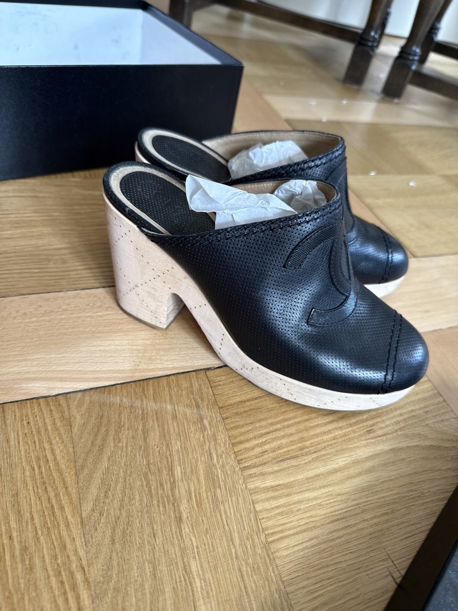 Chanel Scarpe da donna: Chanel clogs 38,5 – Usato da Genève venduto da woo_qt79 1