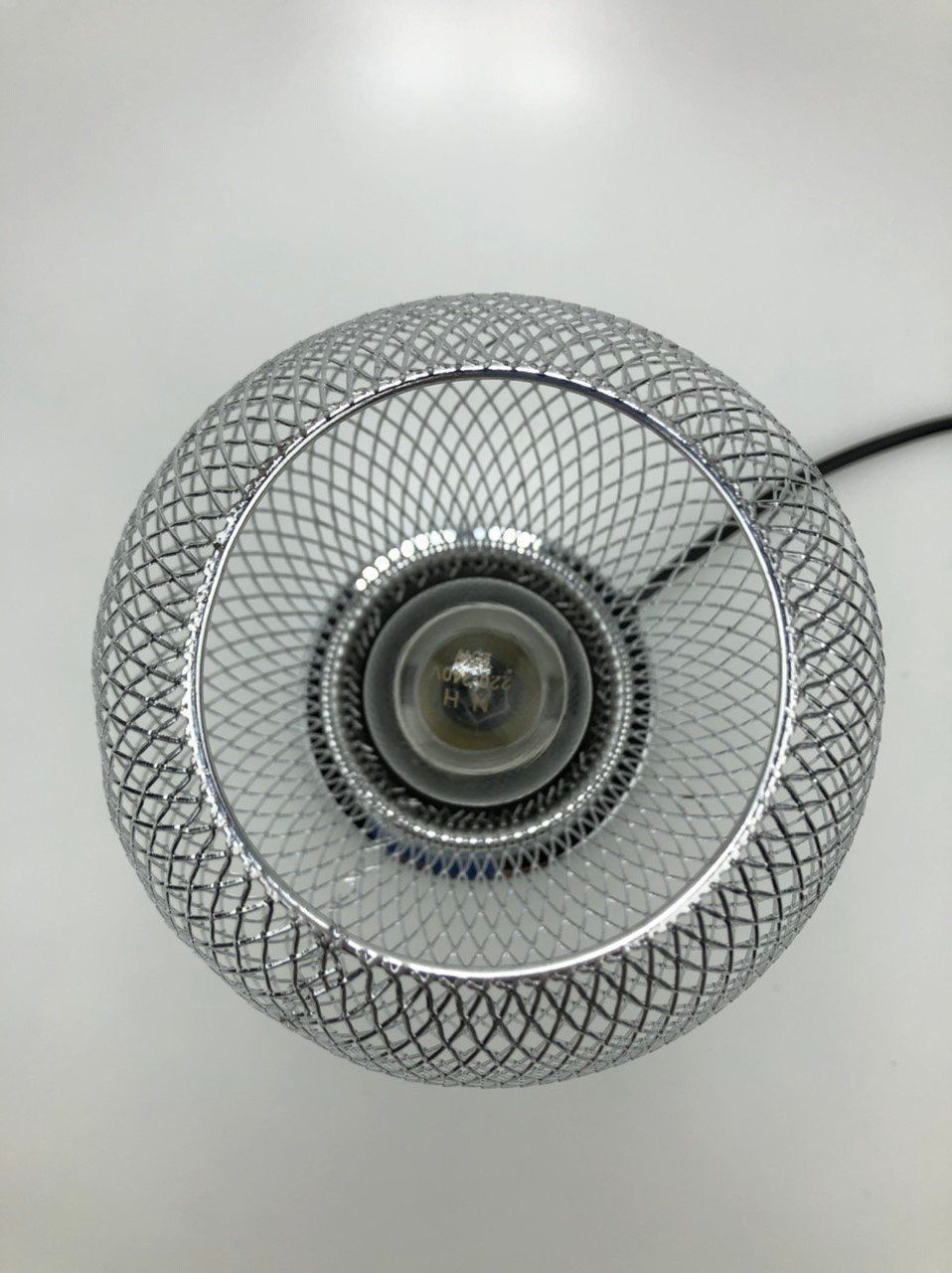Lampen: Tischlampe mit Gitterschirm – Neu und originalverpackt aus Schaffhausen von ky-shop 2