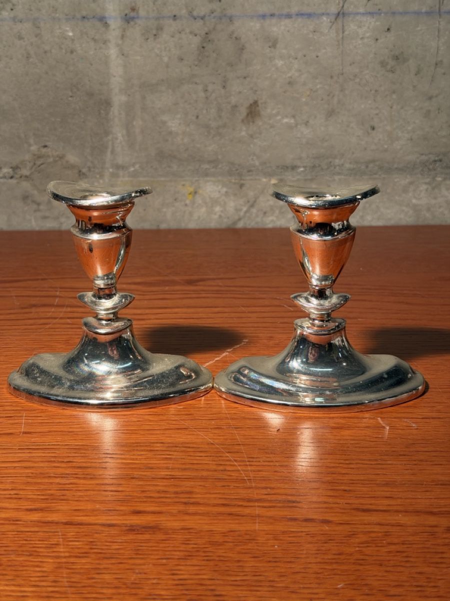 Portacandele: Vintage Silver Plated Candlestick Holders mid century – Usato da Lausanne venduto da vas_mbk2 1