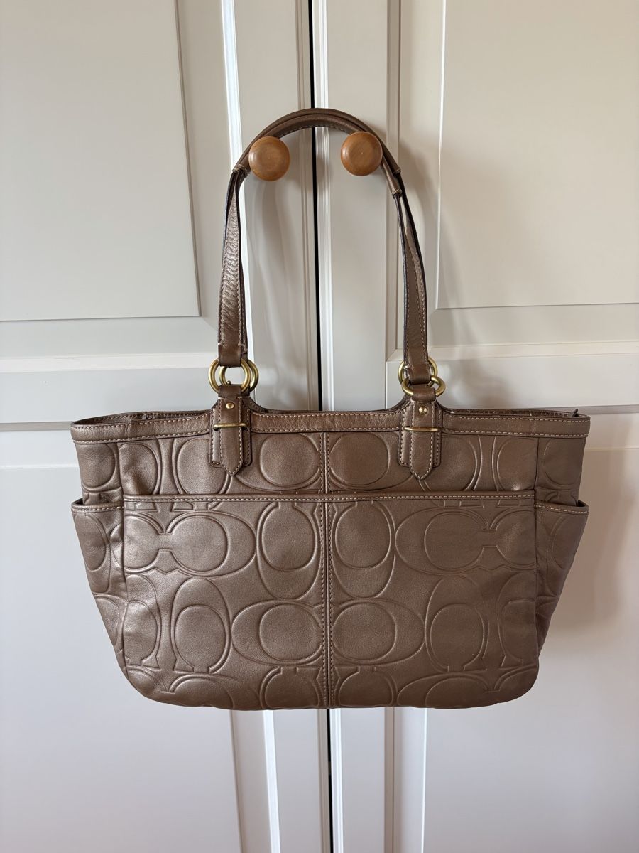 Coach Borse da donna: Coach Elegant Leather Shoulder Bag – Usato da St.Josefen venduto da lop_lh8d 3