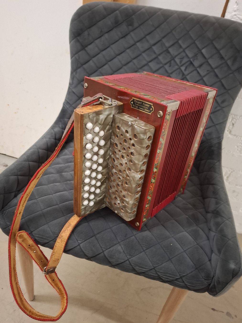 Strumenti musicali: Schwyzerorgeli klein – Usato da Villeneuve venduto da BibiVintage 6