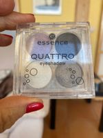 Essence palette maquillage