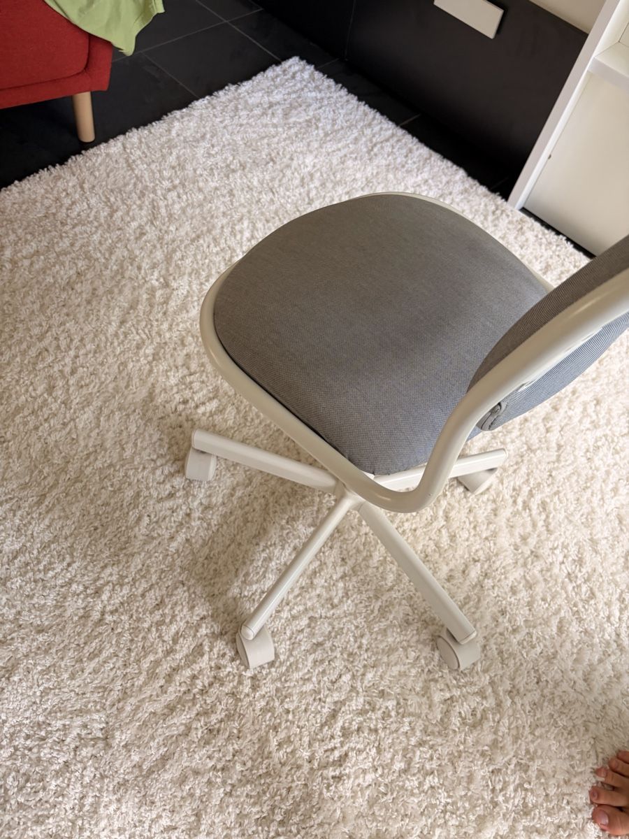 Stühle: ÖRFJÄLL Kinder Bürostuhl – Neu (gemäss Beschreibung) aus Widen von Dave18. 2