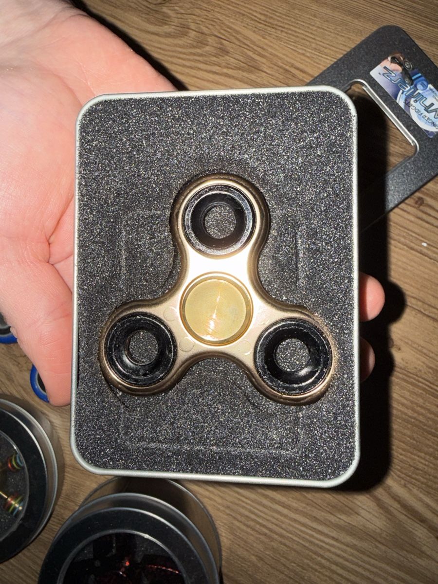 Giocattoli: Fidget Spinner Sammlung! 12 Stk.! Top! – Usato da Wädenswil venduto da Midas04 3