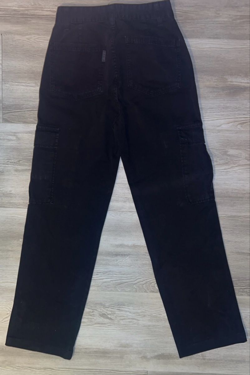 Stradivarius Hosen: Pantalon cargo noir – Neu (gemäss Beschreibung) aus Charmoille von chaignat03 1