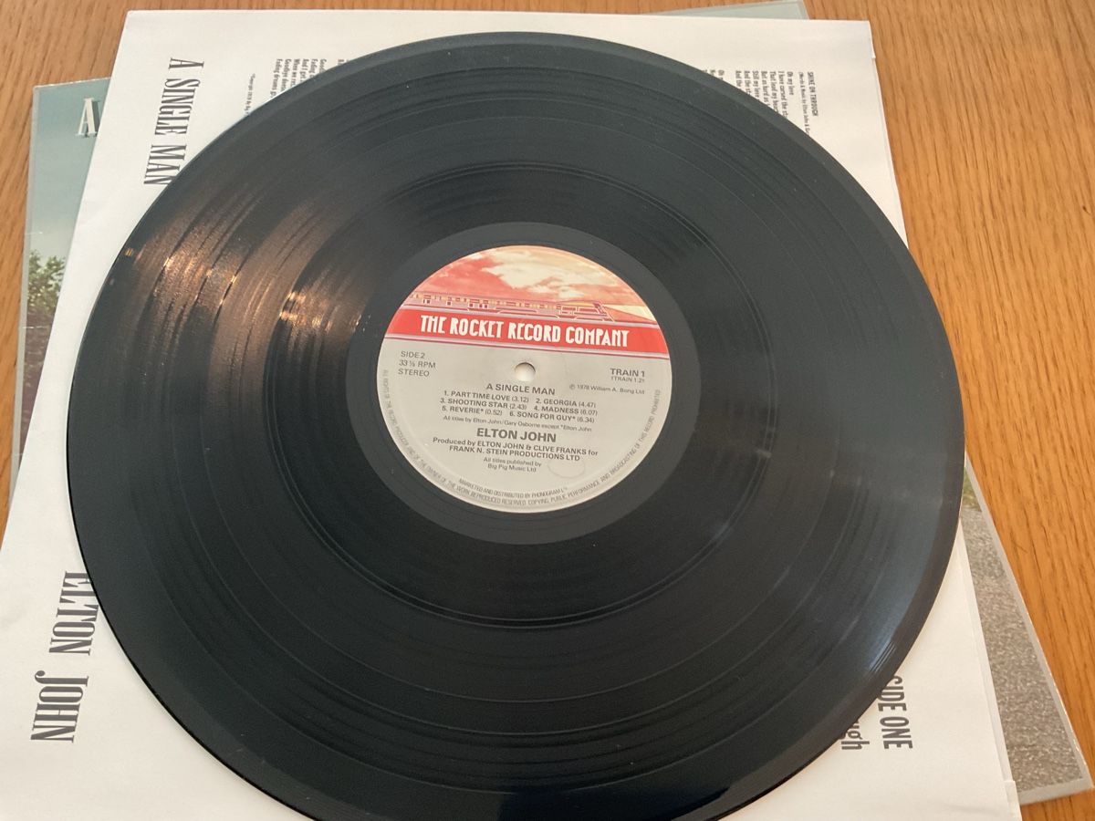 Dischi in vinile: Elton John - A Single Man LP Schallplatte Vinyl 1978 – Usato da Steinach venduto da Quarkie 3
