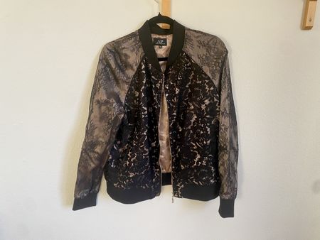 Bomberjacke mit Spitze und Seide, Avant Premiere, Gr. 44