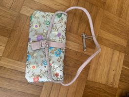 Handtasche