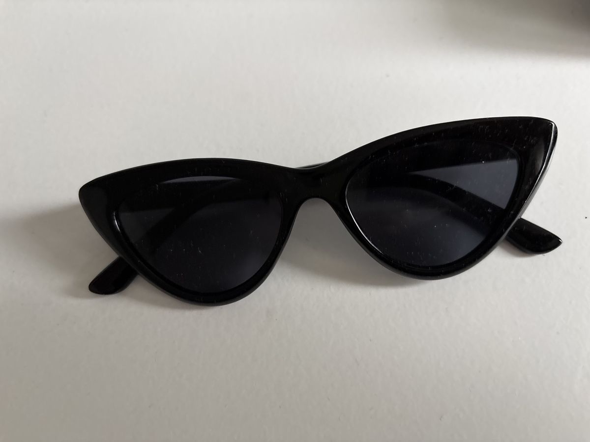 Occhiali & Lenti: Sonnenbrille schwarz – Nuovo (secondo la descrizione) da Fislisbach venduto da secondhandF