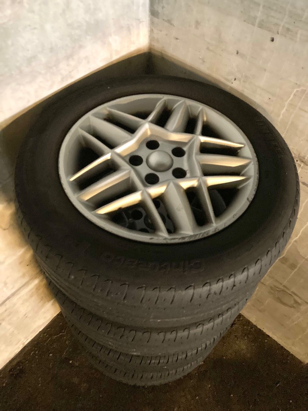 Pneumatici & Ruote complete: Kompletträder / Alufelgen Renault Espace III – Usato da Bern venduto da wengseng