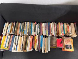 200 livres chrétiens en papier + bonus 652 romans en .pdf