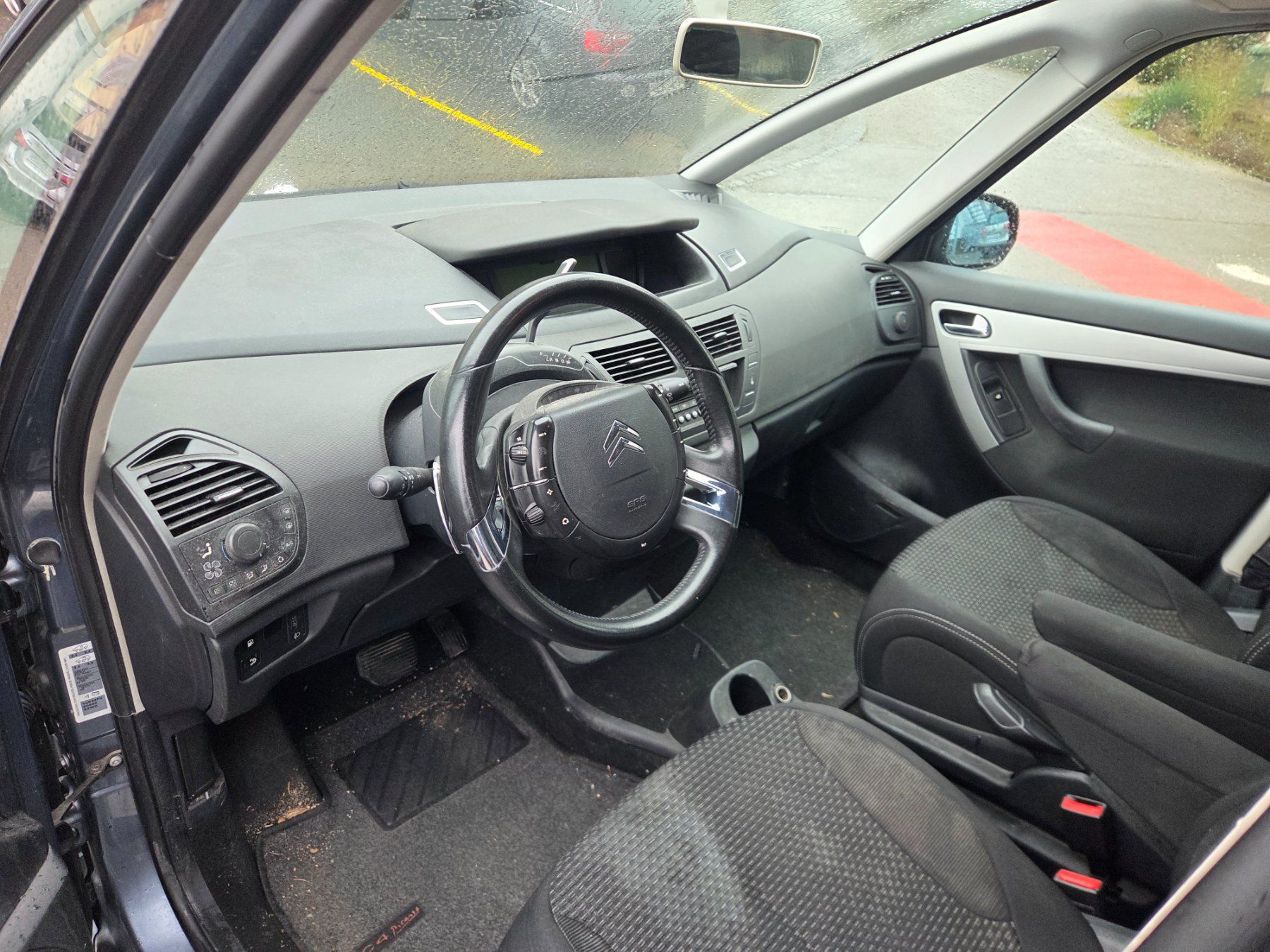 Citroën Autos: Citroen C4 Picasso 2.0i – Gebraucht aus Herzogenbuchsee von Hibru 8