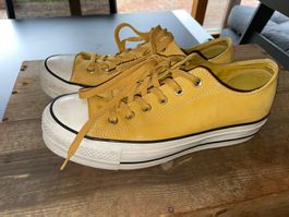 Converse Schuhe mit hoher Sohle (Gr. 41), dunkelgelb