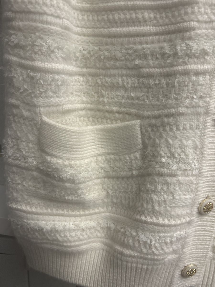 Gilet & Giacche senza maniche: High quality cashmere white knitted vest, size M – Nuovo e nell'imballaggio originale da Zug venduto da luc_8rvs 5