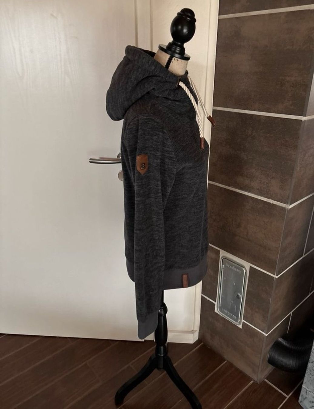 Naketano Pullover & Sweatshirts: Naketano Fleecepullover schwarz Damen L – Neu (gemäss Beschreibung) aus Rheinau von inStyleSg 3