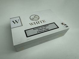 Sehr schöne & elegante Zigarren-Box in Weiss, Leonel White