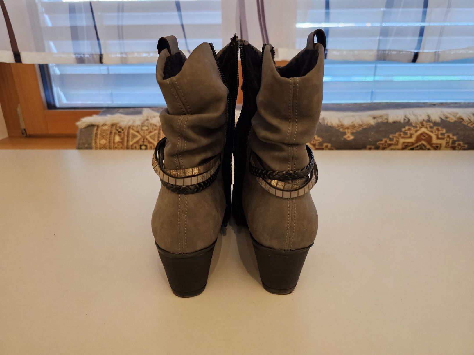 Rieker Scarpe da donna: Rieker Stiefelette – Nuovo (secondo la descrizione) da Willerzell venduto da Elocin.80 4