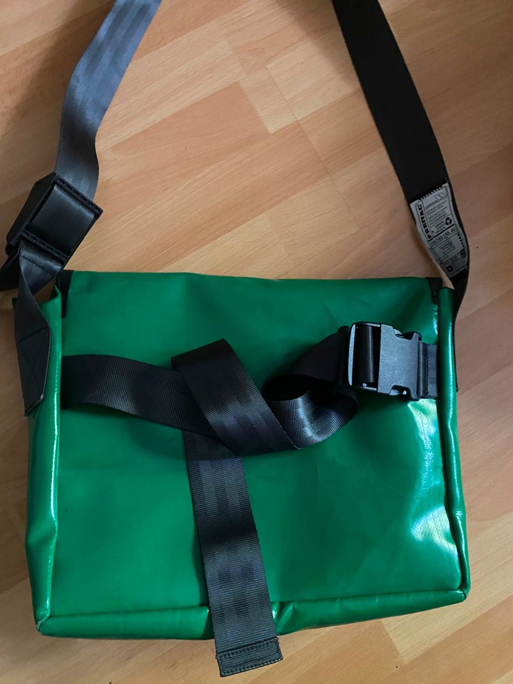 Freitag Taschen: Freitag Umhängetasche – Gebraucht aus Zürich von aat48 1