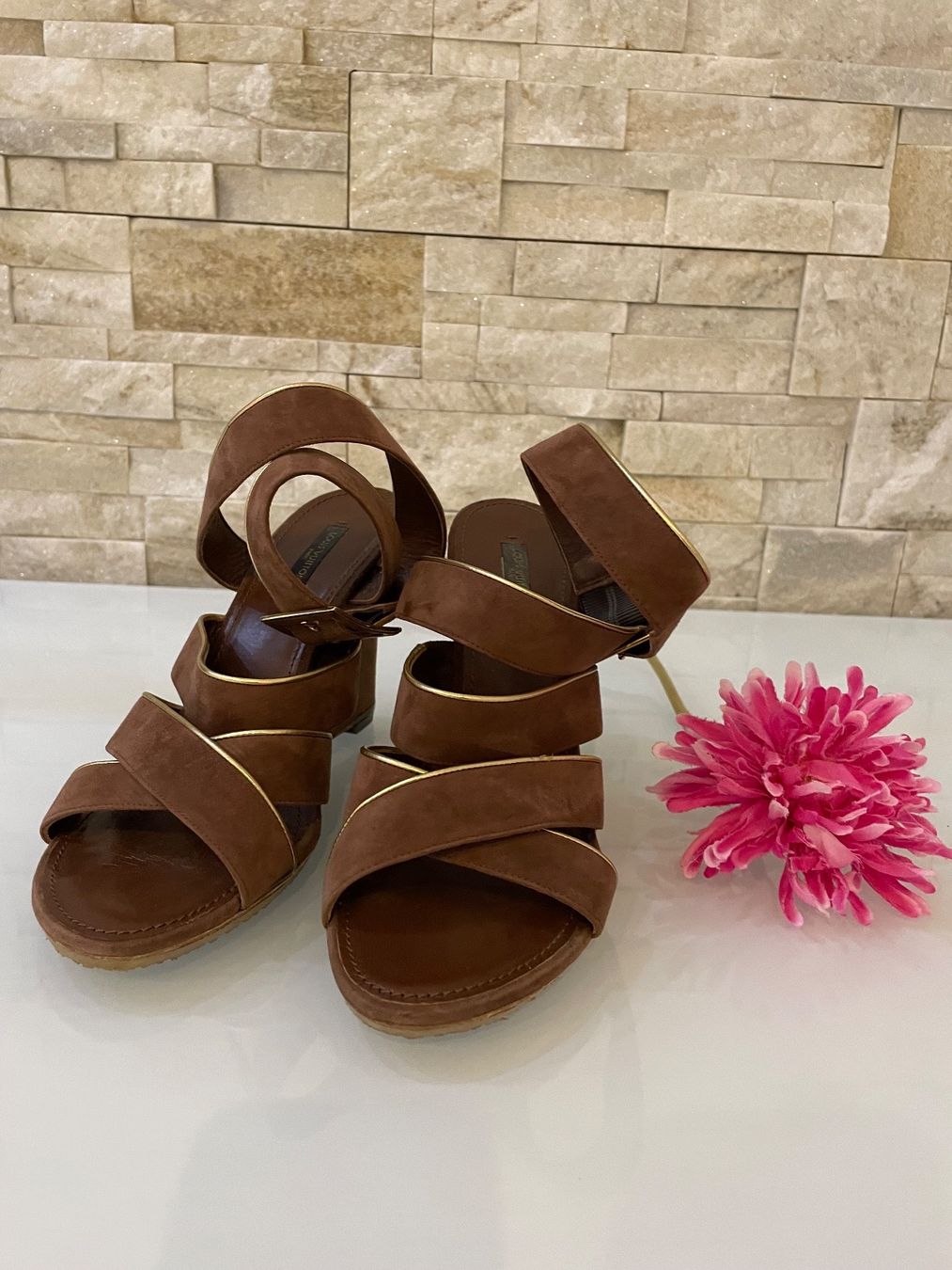 Louis Vuitton Scarpe da donna: Louis Vuitton Sandalen - 408 – Usato da Hittnau venduto da LuxAndMore 1