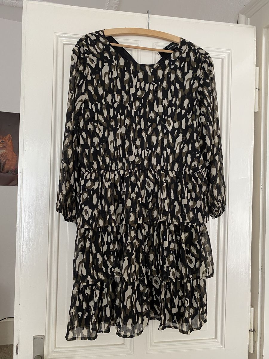 Only Kleider: Robe ONLY, taille L – Gebraucht aus Biel/Bienne von mymou12