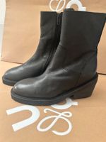 Ankle boots Inking Pot, avant-garde style,100% leather, 38EU