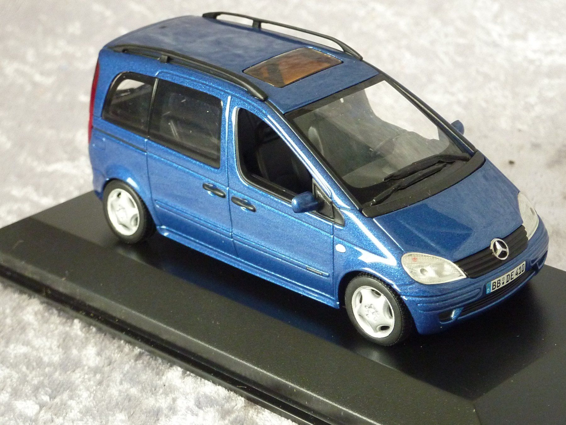 Minichamps Modellautos: Mercedes Vaneo 1:43 – Neu und originalverpackt aus Dürrenäsch von modellautos4you 4