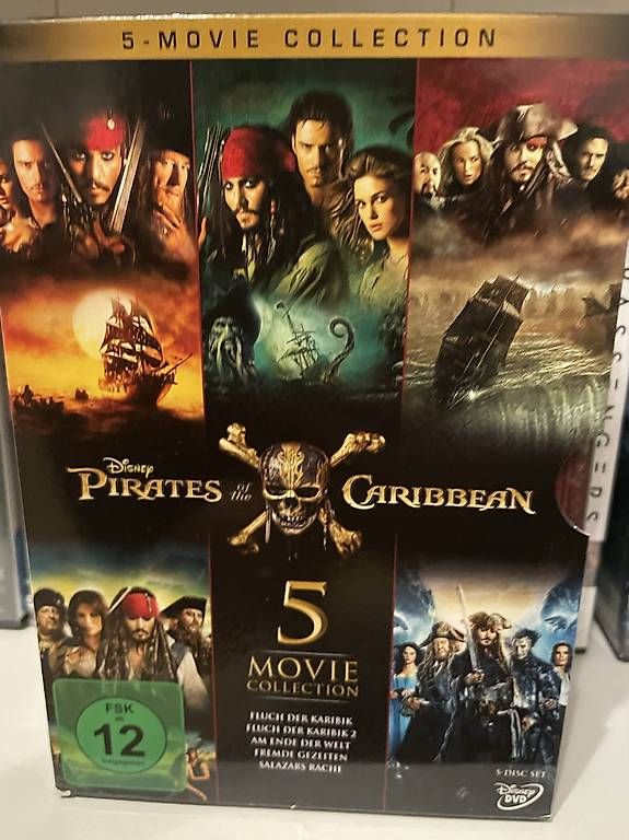 Tous les DVDs: Fluch der Karibik – D'occasion à Olten par 2Southpaw8 1