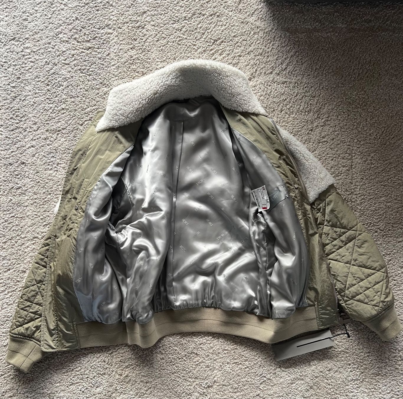 Dior Jacken: Dior Jacke – Neu und originalverpackt aus Zürich von M.Gustave 2