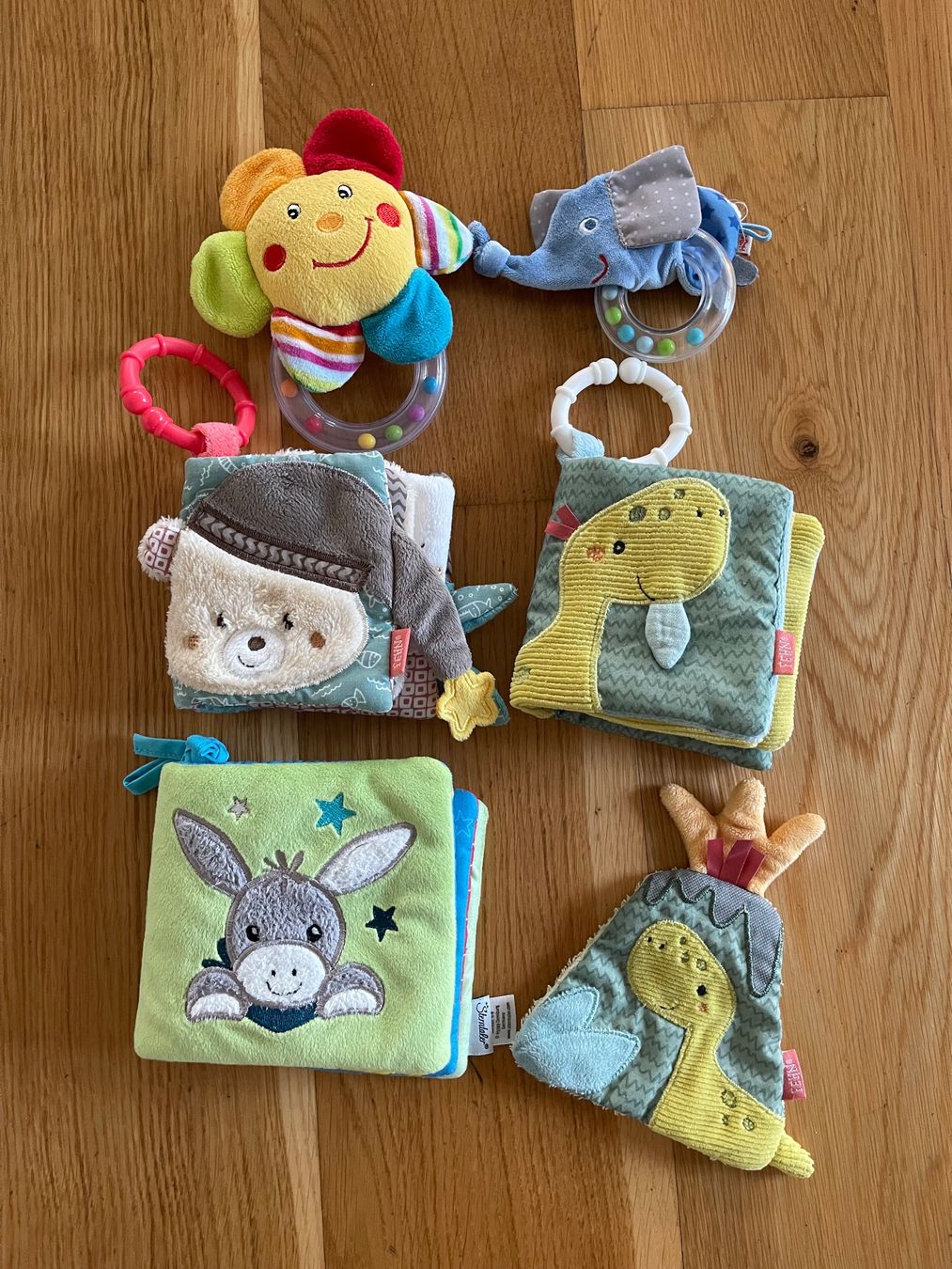Giocattoli: Baby Spielzeug, 6 teilig – Usato da Ehrendingen venduto da abo_p9n6