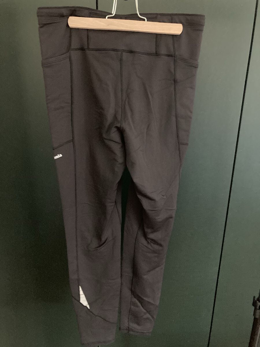 Patagonia Pantalons: Patagonia • Tights • Black • M – D'occasion à Monthey par la_hora_cero 1
