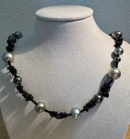 Tahiti Perlenkette mit Obsidian und Spinell, Silber.