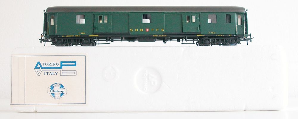 Metropolitan Modelleisenbahnen: Metropolitan Gepäckwagen F4 der SBB Spur H0 TOP – Gebraucht aus Oberwil BL von Klang 7