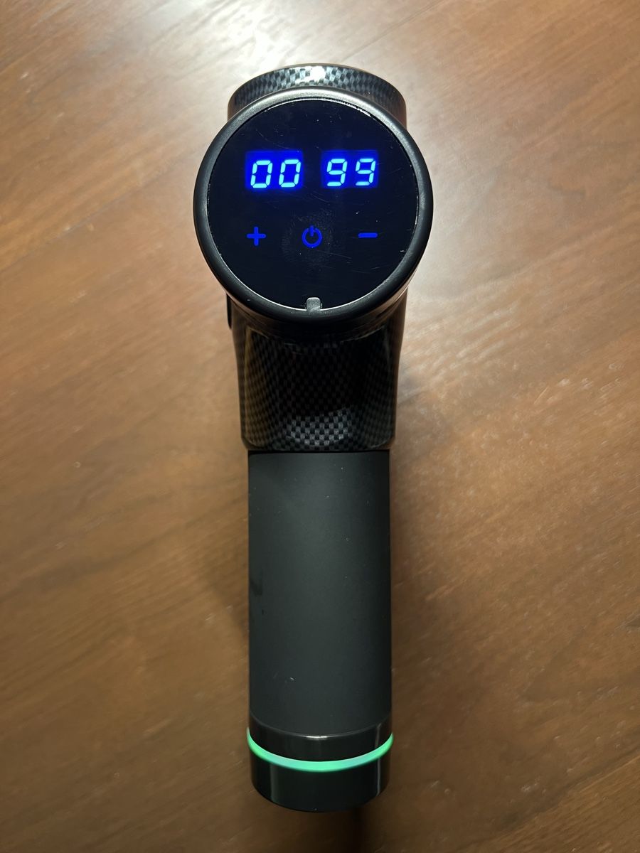 Dispositivi per massaggi: Massage Gun inkl. 6 Aufsätze + Box – Usato da Bern venduto da luk_q8zs 2