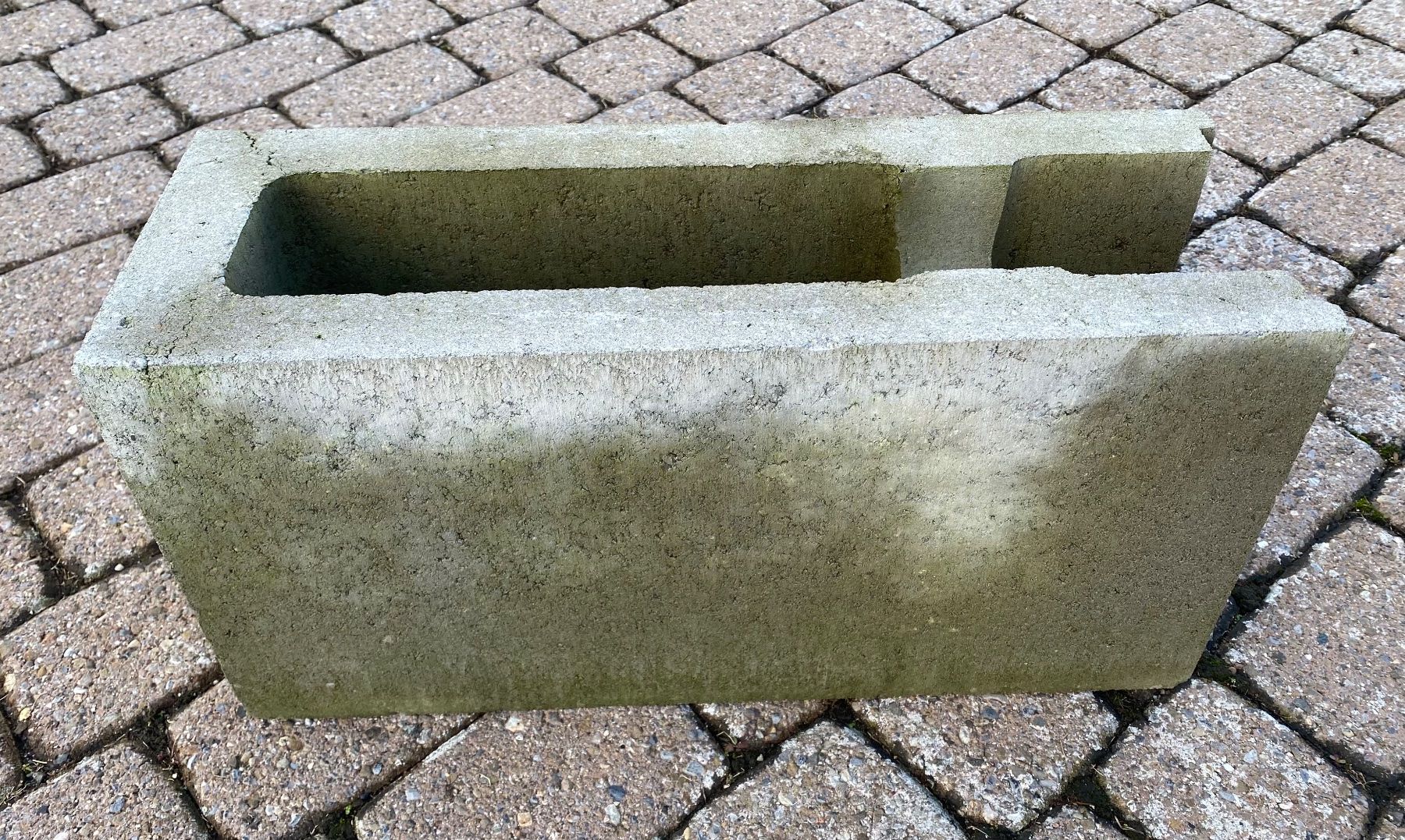 Baustoffe: Betonschalungsstein – Neu (gemäss Beschreibung) aus Balsthal von  2