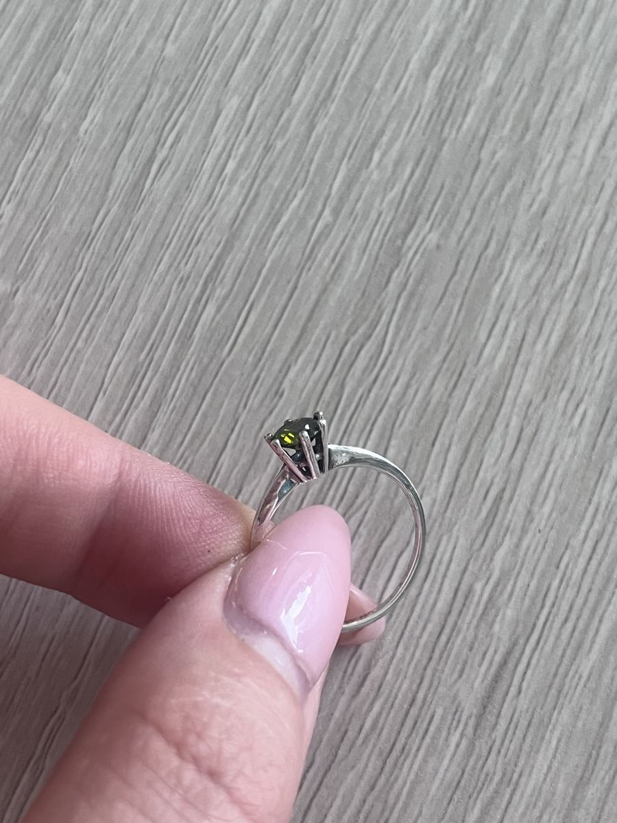Anelli: Ring aus silber mit grünem stein – Usato da Zürich venduto da StavesBest 1